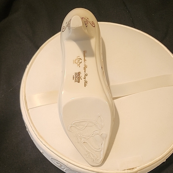 Disney Cinderella Wedding David Tutera Ring bearer Pillow - Picture 8 of 13